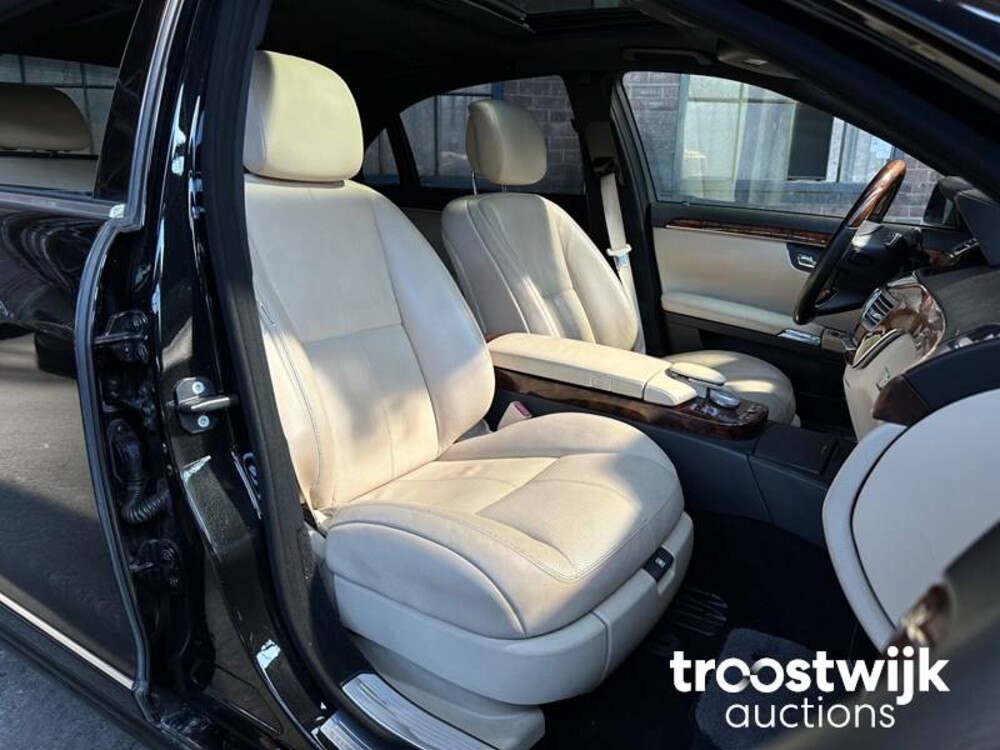 Mercedes-Benz S500L 5.5 V8 S500 388pk 2006 -Youngtimer-