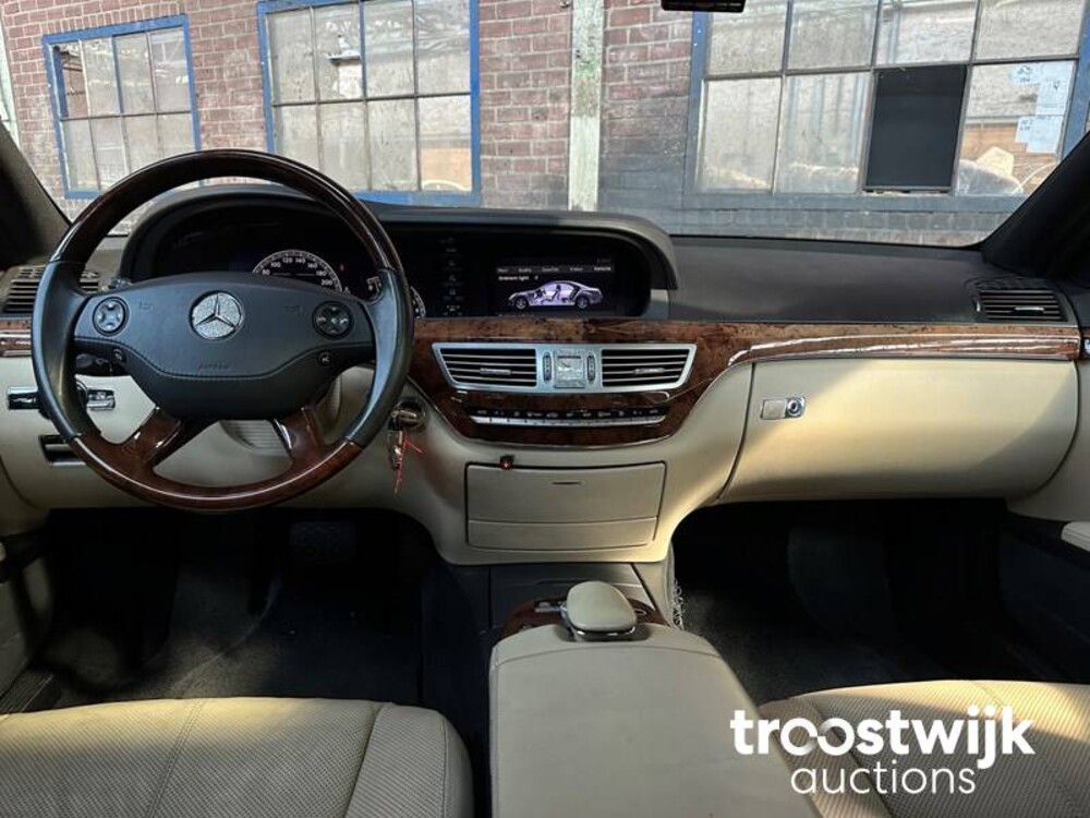 Mercedes-Benz S500L 5.5 V8 S500 388pk 2006 -Youngtimer-
