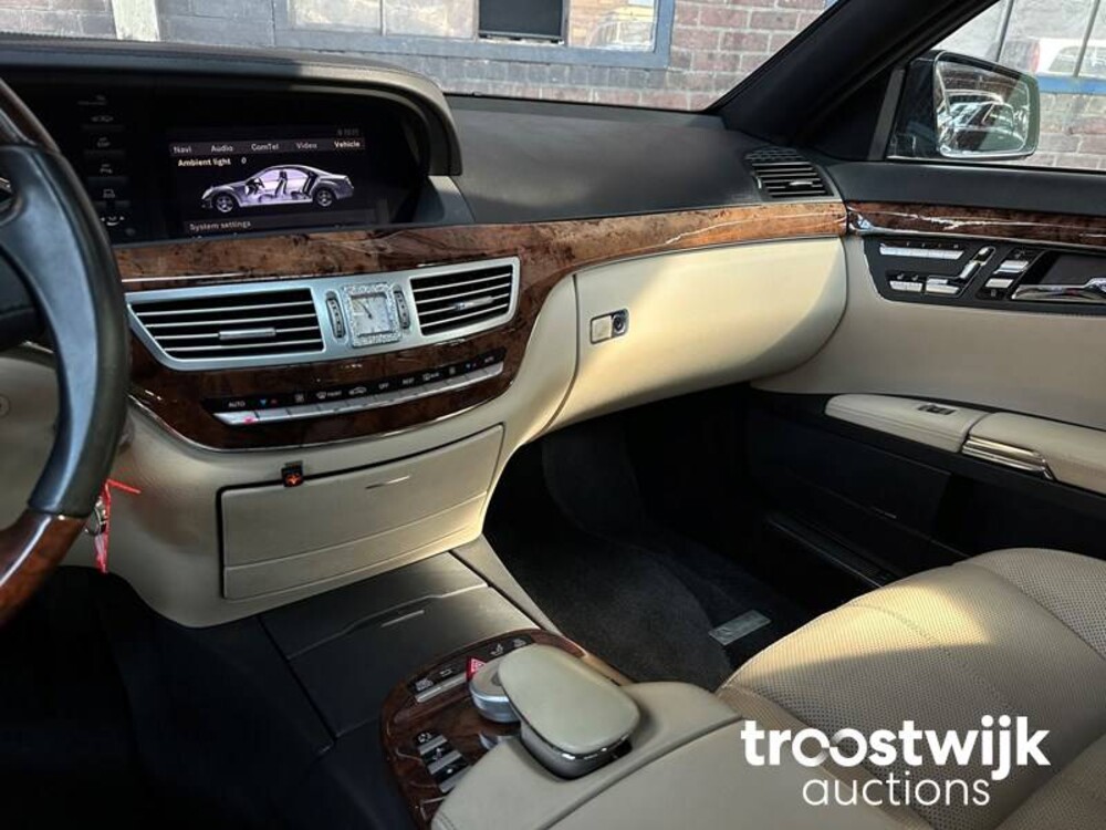 Mercedes-Benz S500L 5.5 V8 S500 388pk 2006 -Youngtimer-