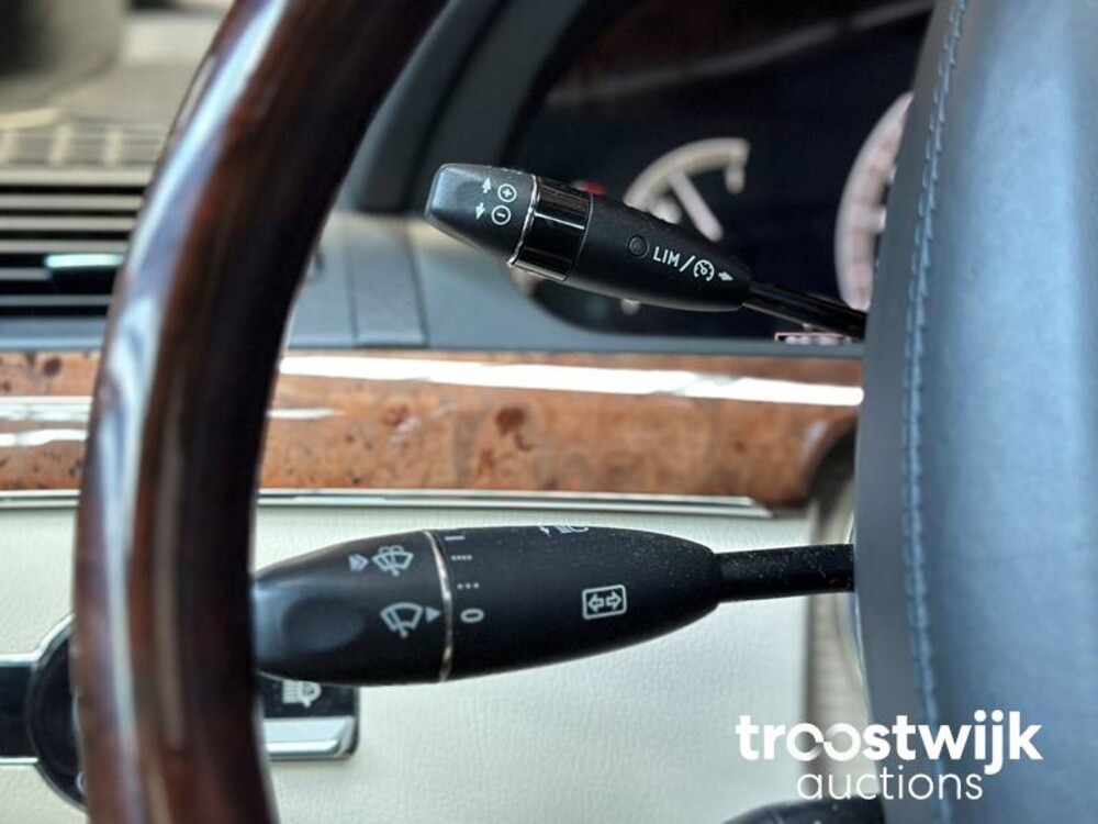 Mercedes-Benz S500L 5.5 V8 S500 388pk 2006 -Youngtimer-