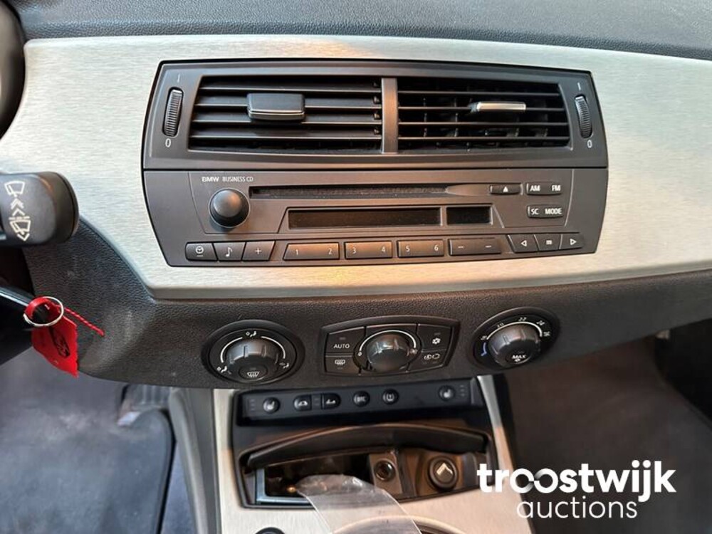 BMW Z4 3.0i S SMG E85  231pk 2005 -Youngtimer-