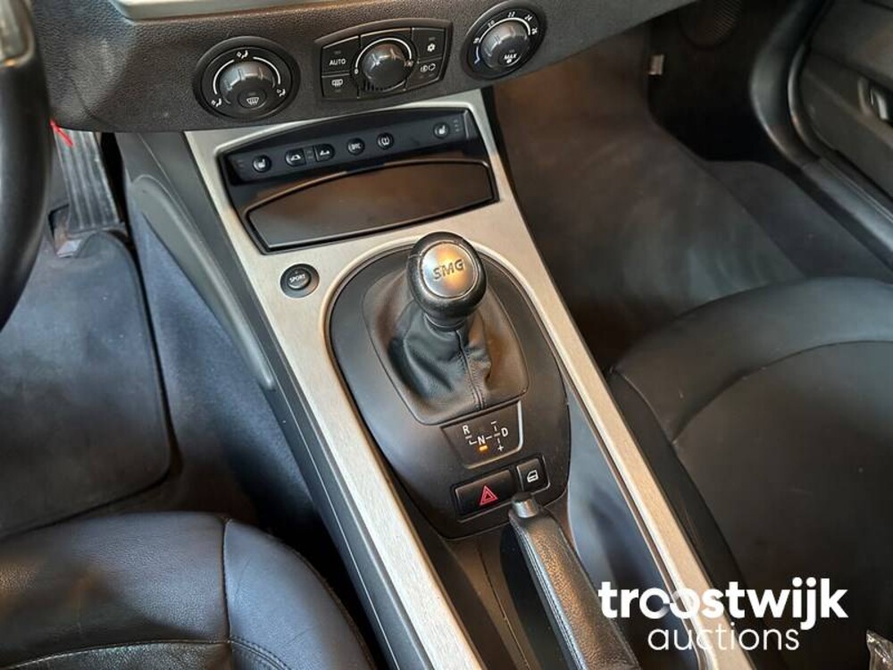 BMW Z4 3.0i S SMG E85  231pk 2005 -Youngtimer-
