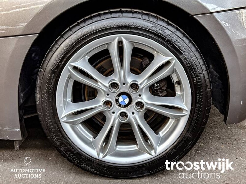 BMW Z4 3.0i S SMG E85  231pk 2005 -Youngtimer-