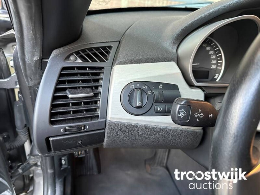 BMW Z4 3.0i S SMG E85  231pk 2005 -Youngtimer-