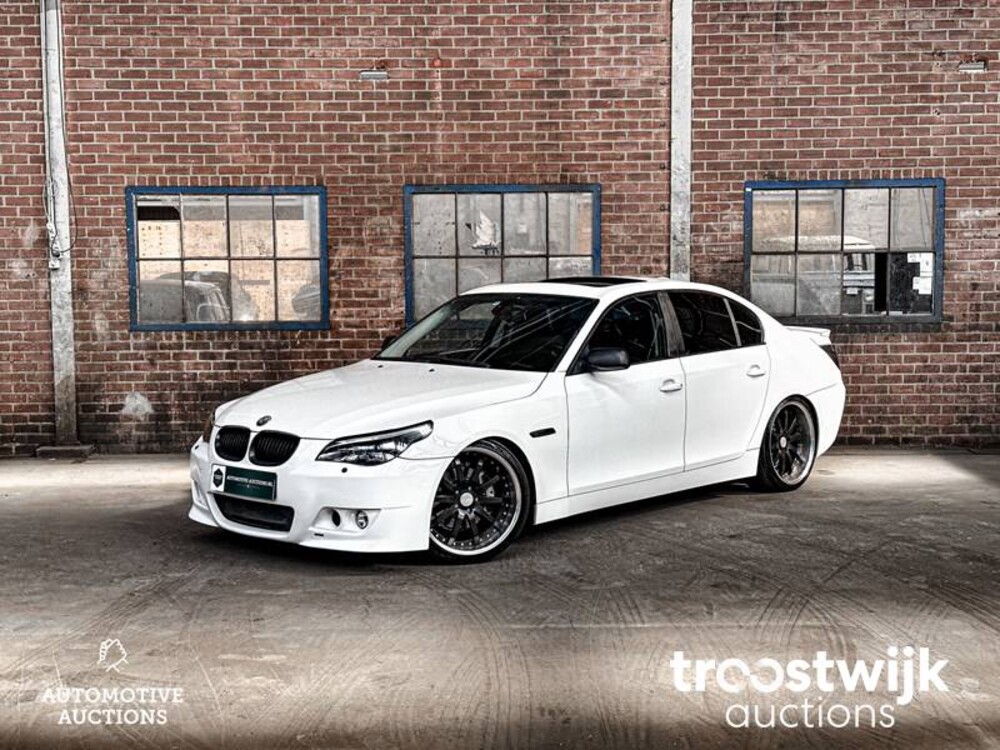 BMW 530i High Executive E60 5-serie 231pk 2004