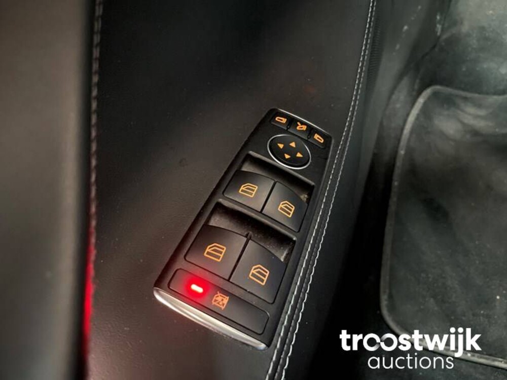 Tesla Model S 75 Base FACELIFT 320pk 2017 -Orig. NL-, RJ-746-J