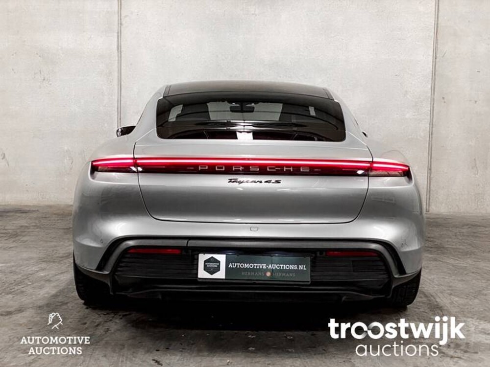 Porsche Taycan 4S PERFORMANCE  Sport-Design Sport-Chrono 489hp 2020