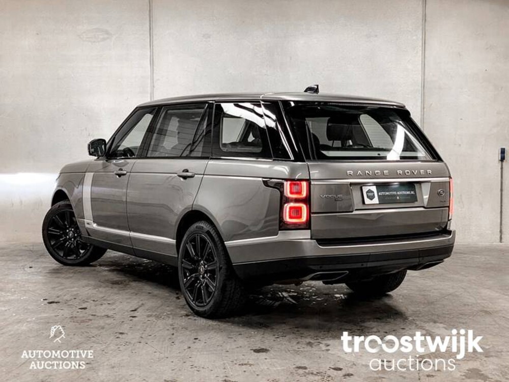 Land Rover Range Rover P400e LWB Vogue Car