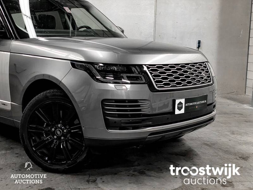 Land Rover Range Rover P400e LWB Vogue Car