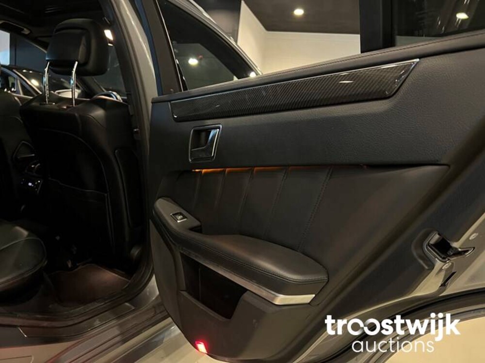 Mercedes-Benz E63 AMG 5.5 V8 4Matic 557PS 2014, S-420-BS