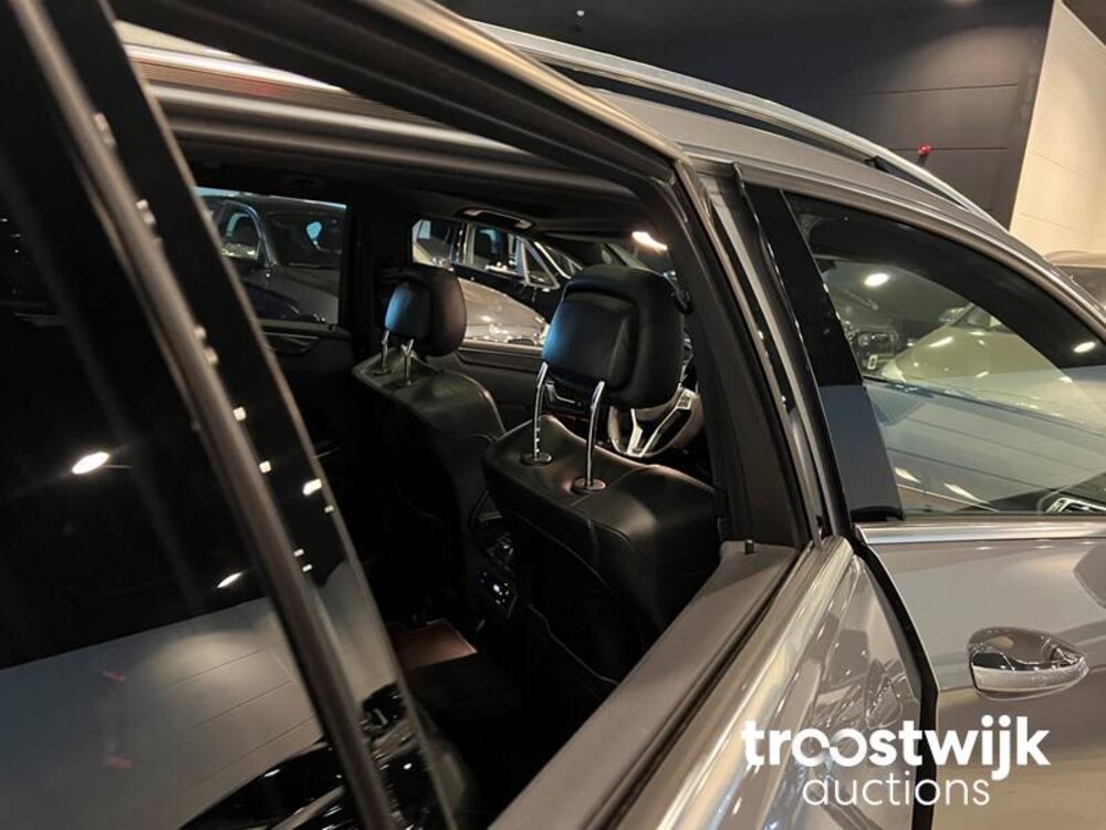 Mercedes-Benz E63 AMG 5.5 V8 4Matic 557PS 2014, S-420-BS