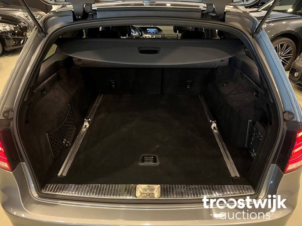 Mercedes-Benz E63 AMG 5.5 V8 4Matic 557PS 2014, S-420-BS