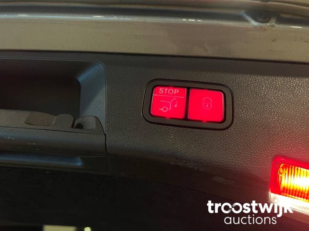 Mercedes-Benz E63 AMG 5.5 V8 4Matic 557PS 2014, S-420-BS