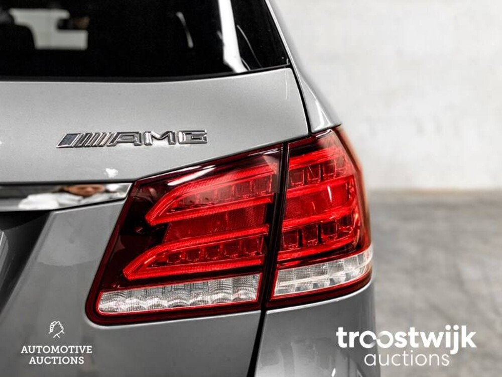 Mercedes-Benz E63 AMG 5.5 V8 4Matic 557PS 2014, S-420-BS