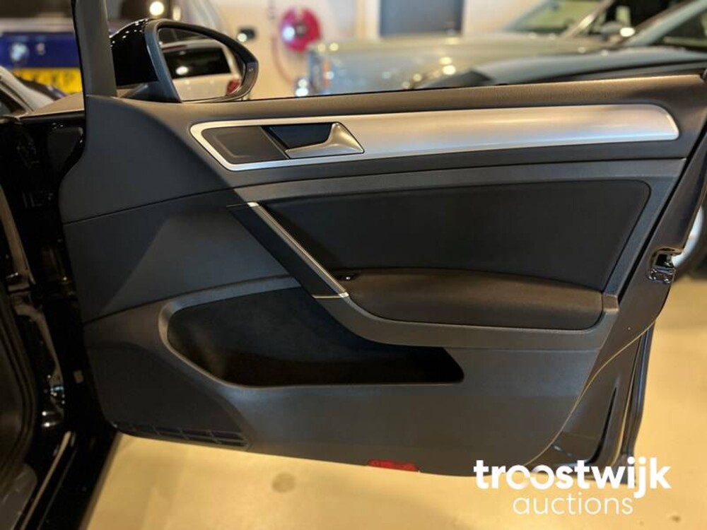 Volkswagen Golf 7 TSI Highline Cup Edition 105hp 2014, G-905-JT