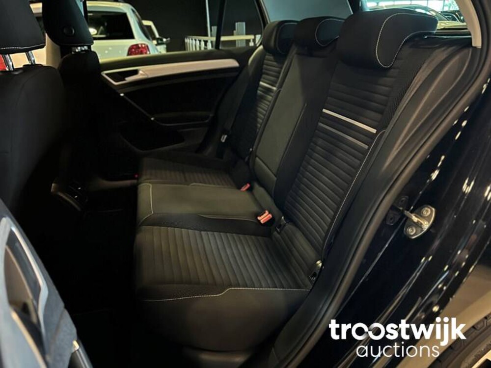 Volkswagen Golf 7 TSI Highline Cup Edition 105hp 2014, G-905-JT