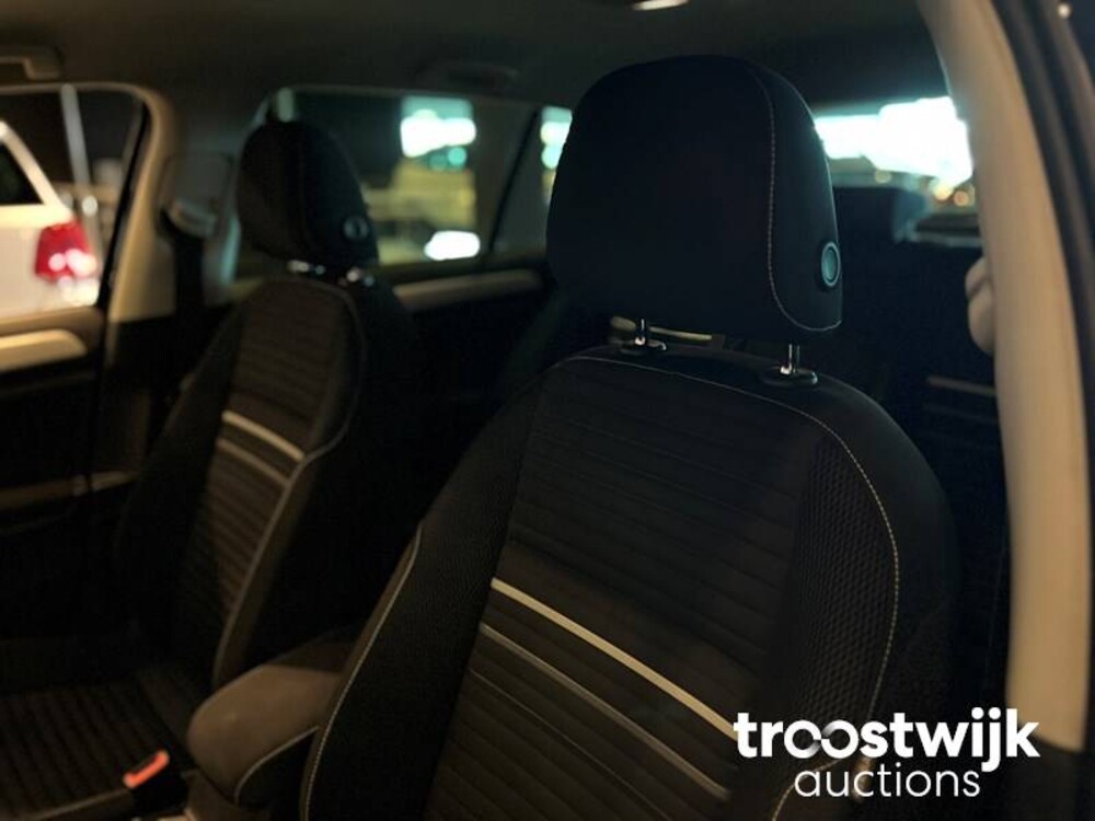 Volkswagen Golf 7 TSI Highline Cup Edition 105hp 2014, G-905-JT