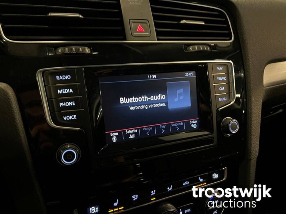 Volkswagen Golf 7 TSI Highline Cup Edition 105hp 2014, G-905-JT