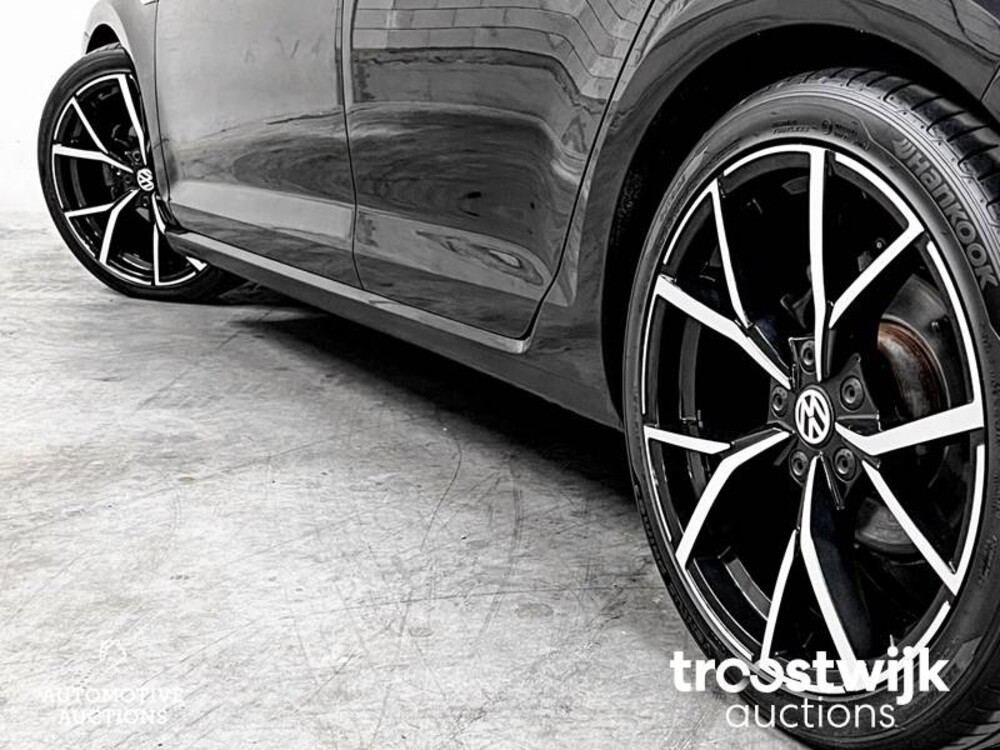 Volkswagen Golf 7 TSI Highline Cup Edition 105hp 2014, G-905-JT