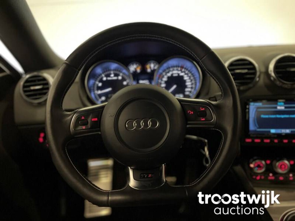 Audi TTS Coupe 2.0  272PS 2011