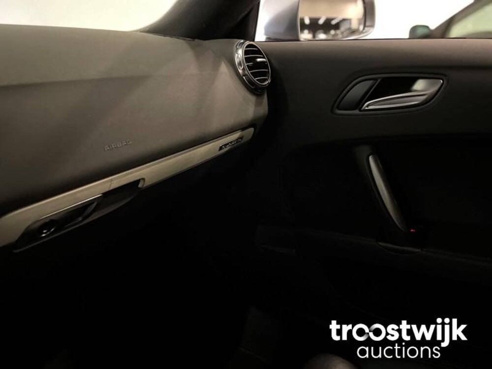 Audi TTS Coupe 2.0  272PS 2011