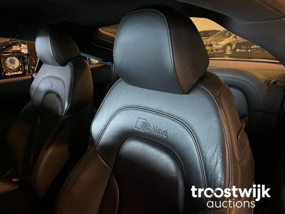 Audi TTS Coupe 2.0  272PS 2011