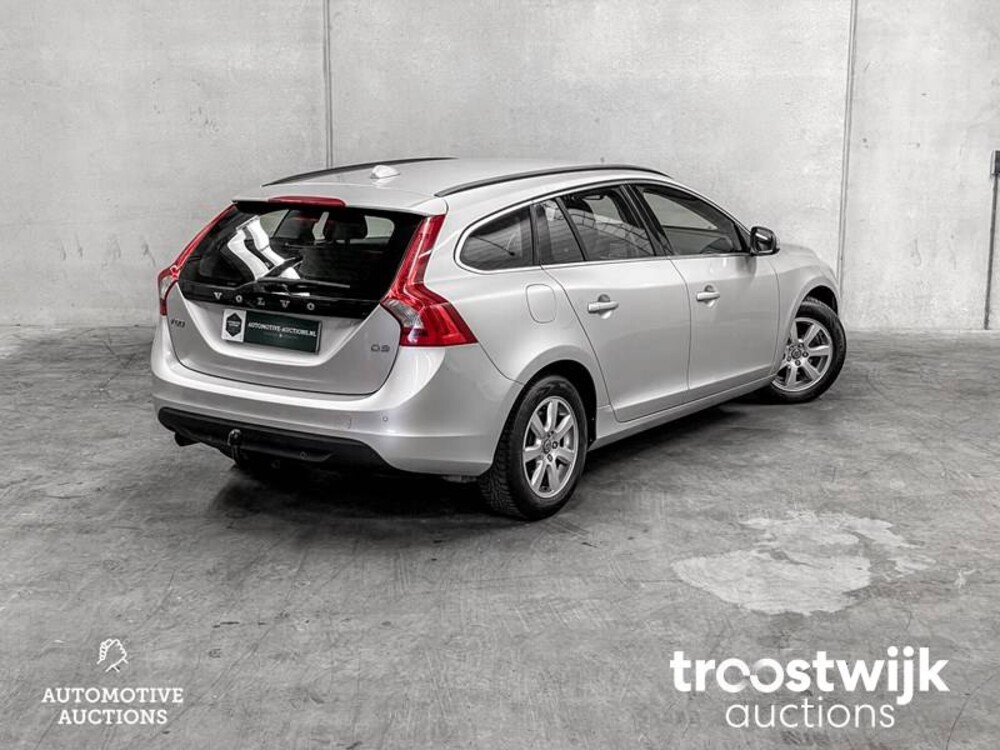 Volvo V60 2.0 D3 5-Cilinder Momentum 163PS 2011, 10-XRX-7