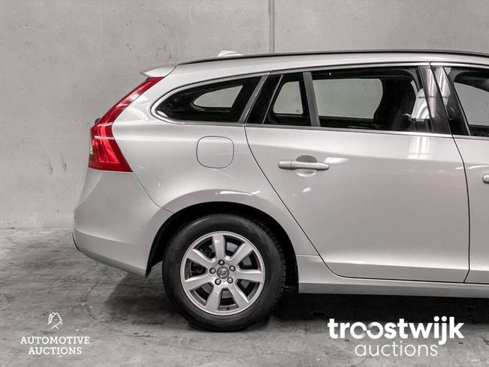 Volvo V60 2.0 D3 5-Cilinder Momentum 163PS 2011, 10-XRX-7
