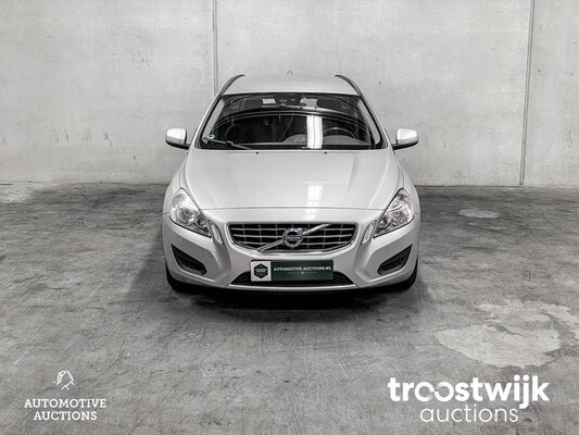 Volvo V60 2.0 D3 5-Cilinder Momentum 163PS 2011, 10-XRX-7