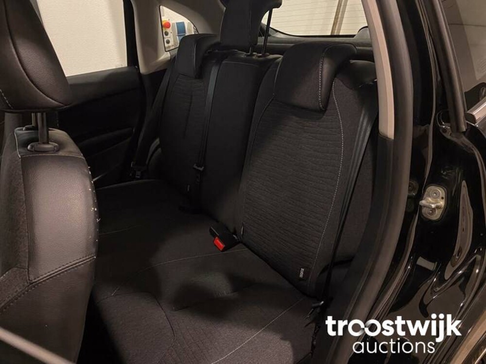 Citroen C3 1.2 PureT Selection 82PS -Orig. NL-, KP-546-P