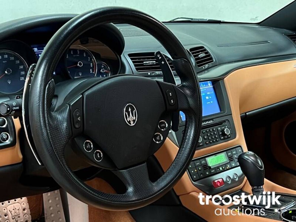 Maserati GranTurismo S 4.7 V8 439PS 2009, N-497-GH