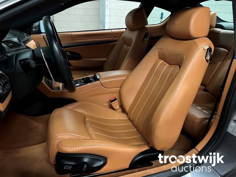 Maserati GranTurismo S 4.7 V8 439PS 2009, N-497-GH