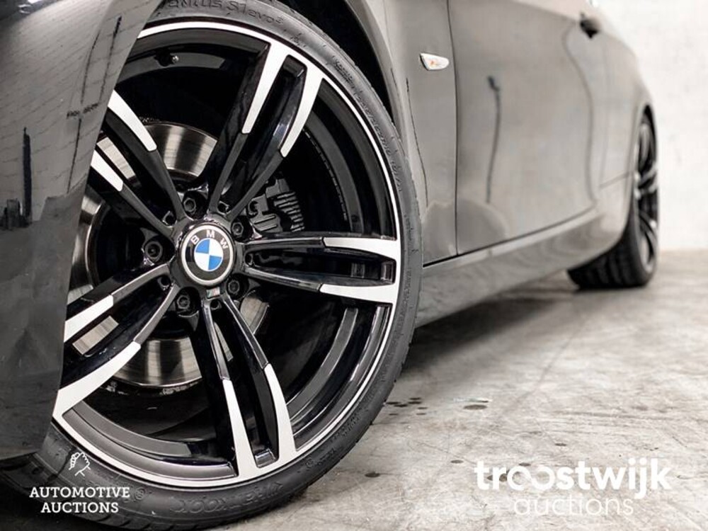 BMW 325i Coupe E92/E90 Introduction 3-Series 218hp 2006 -Youngtimer-, 08-TJ-RG