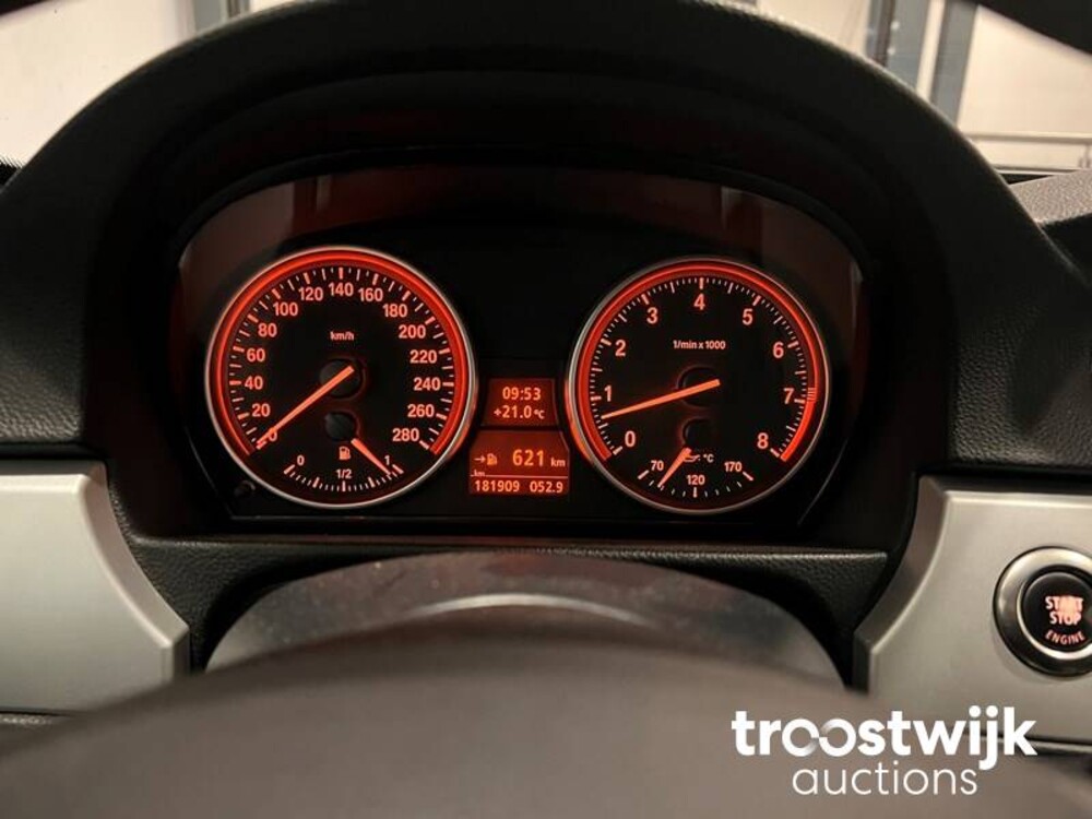 BMW 325i Coupe E92/E90 Introduction 3-Series 218hp 2006 -Youngtimer-, 08-TJ-RG