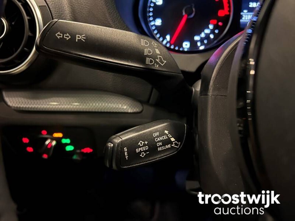 Audi A3 Limousine TFSI CoD Ambition Pro Line S 140hp 2014, GG-288-J