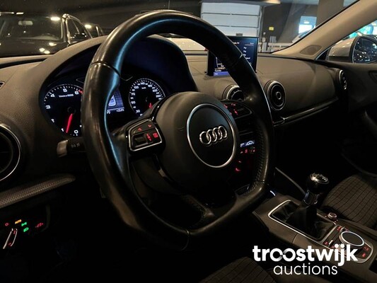 Audi A3 Limousine TFSI CoD Ambition Pro Line S 140pk 2014, GG-288-J