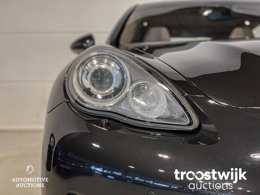 Porsche Panamera 3.6 Platinum Edition SportChrono 299hp 2013, L-185-HT