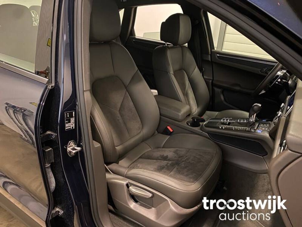 Porsche Macan 2.0 NEUE-MODELL 245PS 2019 -Orig.NL- G-357-FZ