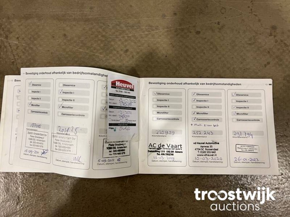 BMW 330xi Executive 231PS 2001 -Orig. NL-, 82-HS-JT