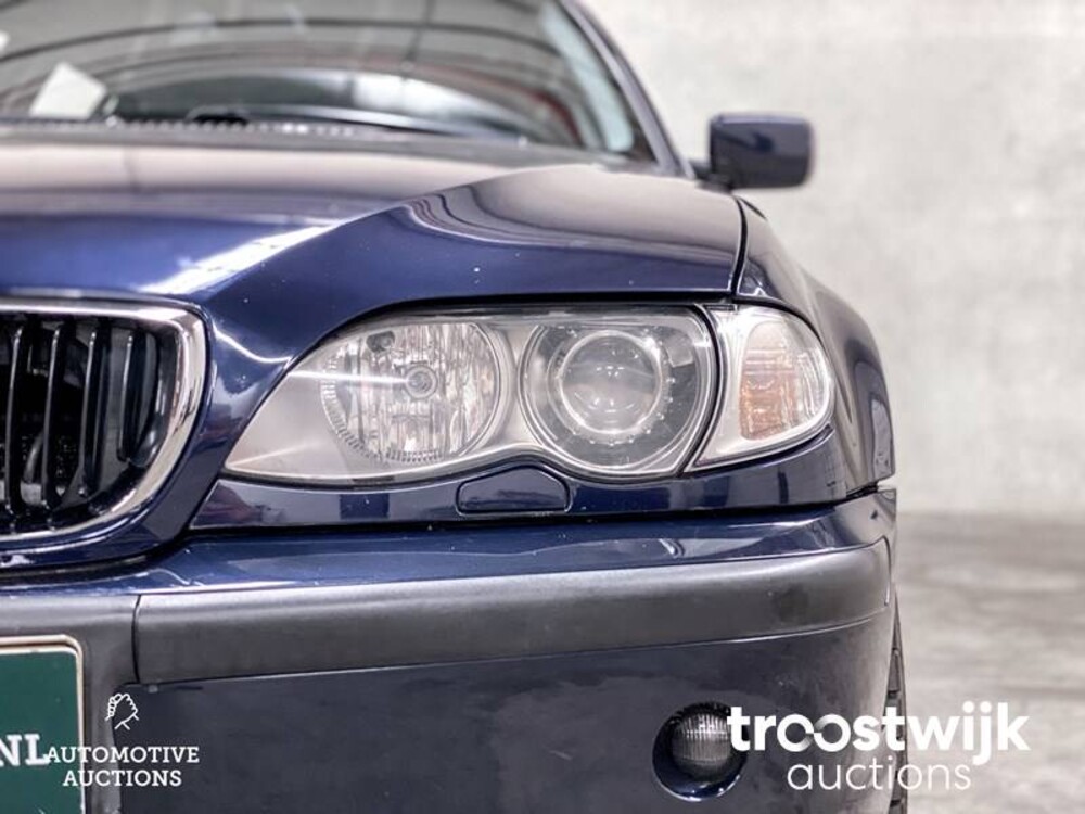 BMW 330xi Executive 231PS 2001 -Orig. NL-, 82-HS-JT