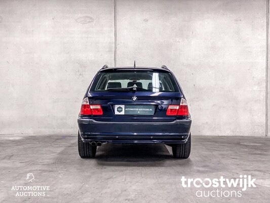 BMW 330xi Executive 231pk 2001 -Orig. NL-, 82-HS-JT