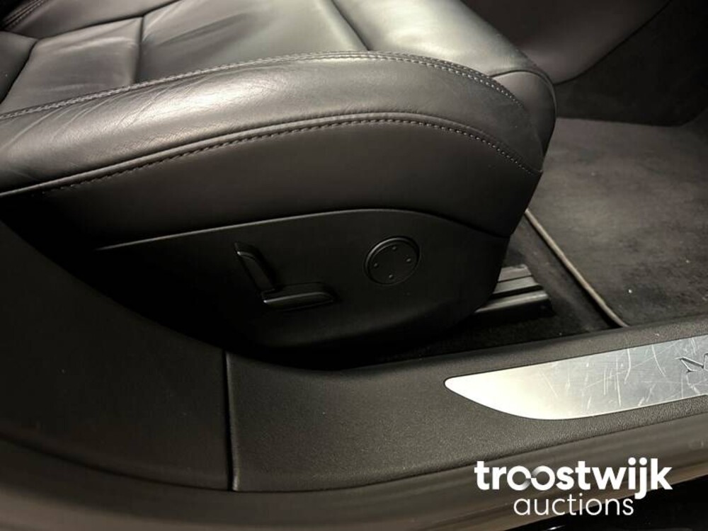 Tesla Model S 60D Base 334PS 2017 -Orig. NL-, PG-368-R