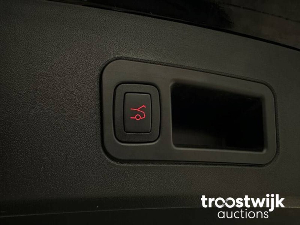 Tesla Model S 60D Base 334PS 2017 -Orig. NL-, PG-368-R