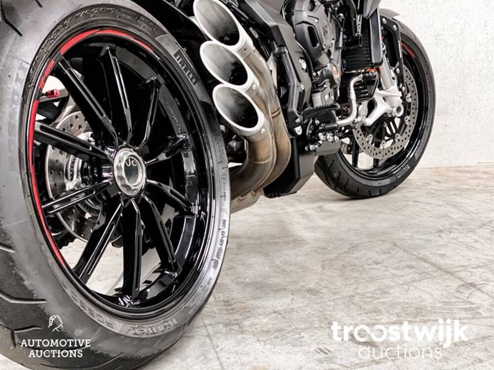 MV Agusta Rosso Dragster 798cc 110hp 2020 -Herstellergarantie-