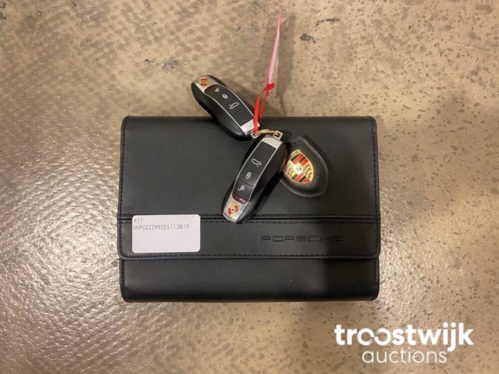 Porsche 911 Carrera S 991 3.8 50th Anniversary Edition Sport Chrono Manual 400hp 2014 -Orig. NL-, 8-TBN-68