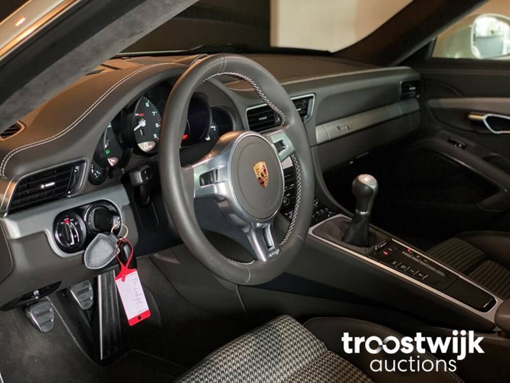 Porsche 911 Carrera S 991 3.8 50th Anniversary Edition Sport Chrono Manual 400hp 2014 -Orig. NL-, 8-TBN-68