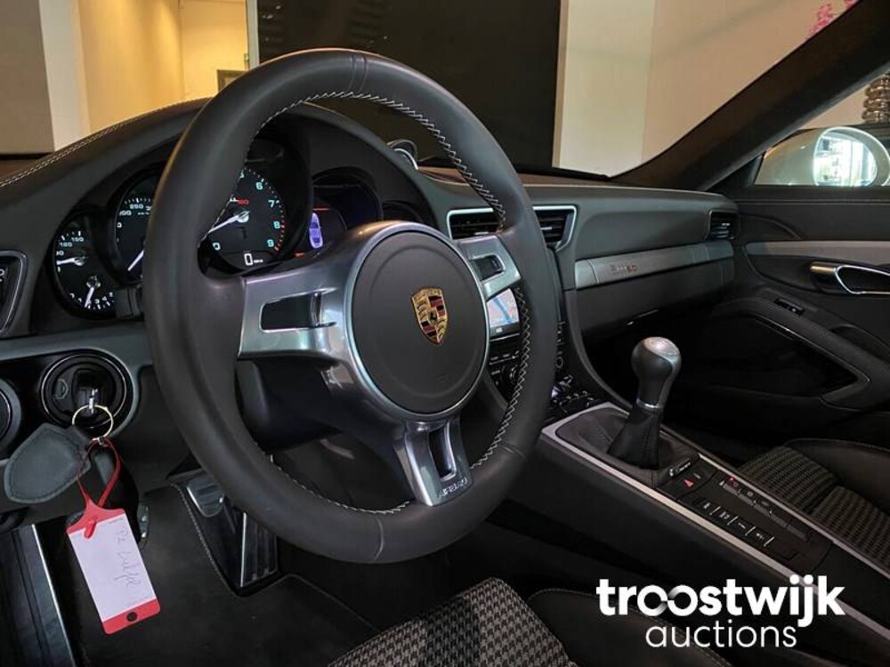 Porsche 911 Carrera S 991 3.8 50th Anniversary Edition Sport Chrono Manual 400hp 2014 -Orig. NL-, 8-TBN-68