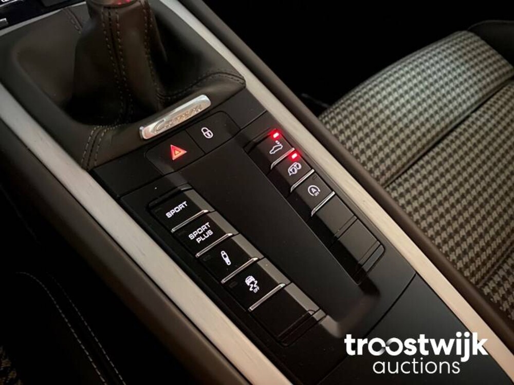 Porsche 911 Carrera S 991 3.8 50th Anniversary Edition Sport Chrono Manual 400hp 2014 -Orig. NL-, 8-TBN-68