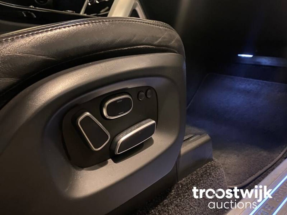 Land Rover Range Rover 4.4 SDV8 Autobiography 340hp 2013, 3-KHF-28