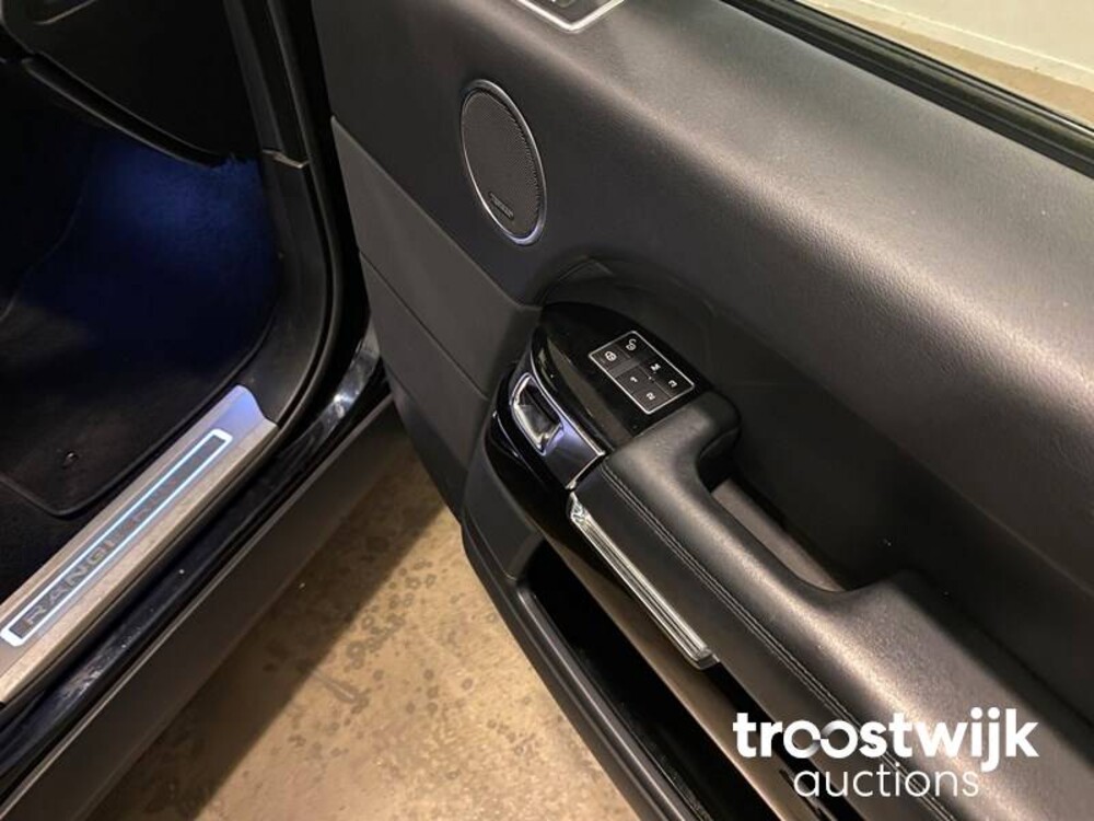 Land Rover Range Rover 4.4 SDV8 Autobiography 340hp 2013, 3-KHF-28